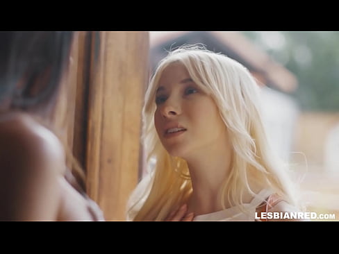 ❤️ Tyttö tulee kotiin muutamaa kuukautta myöhemmin ja päätyy syömään äitipuolensa pillua ❌ Seksivideo at us ❤